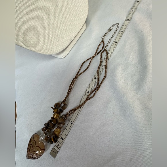 Large glass heart pendant necklace with polished tiger eye beads - Picture 4 of 6